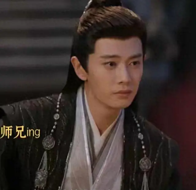 任嘉伦《佳偶天成》开播4小时破18000热度但口碑崩盘：现场图