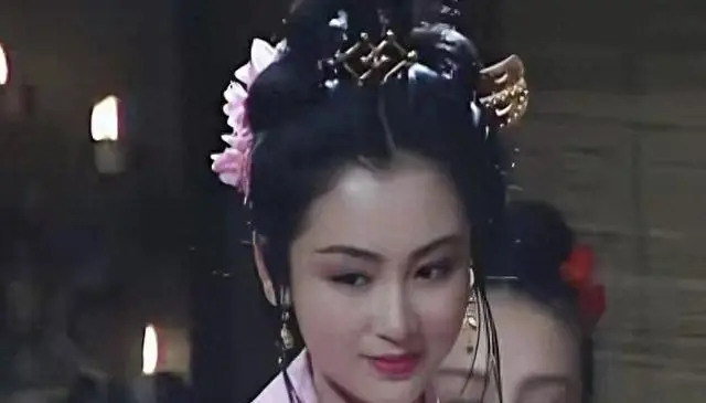 张光北1994年演吕布因顾忌妻子多次NG，蔡晓晴导演现场调教破局：现场图