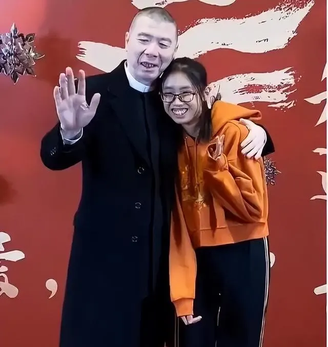徐朵短片《妈的女儿》引发业内关注，冯小刚支持其长片创作方向：细节速览