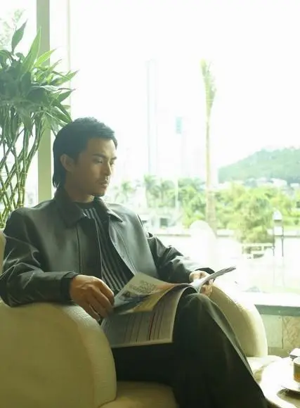 《纵横四海》五一档重映票房仅800万，经典IP面临新旧观影逻辑断层：相关图片
